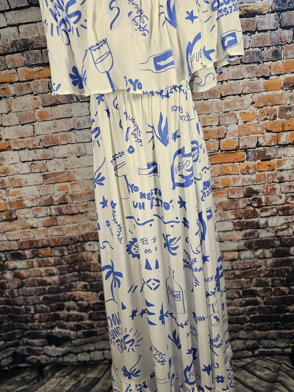 Label of Love Off Shoulder Maxi Dress Blue White Mediterranean Print Small NWT - Picture 5 of 8